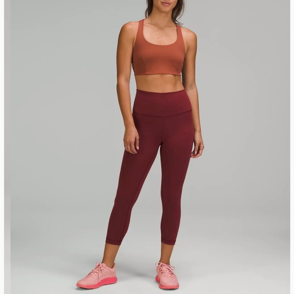 Wunder Train High-Rise Crop 23" Sz 2 Red Merlot NWT - Picture 1 of 6